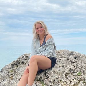 Meet your Posher, Kailei